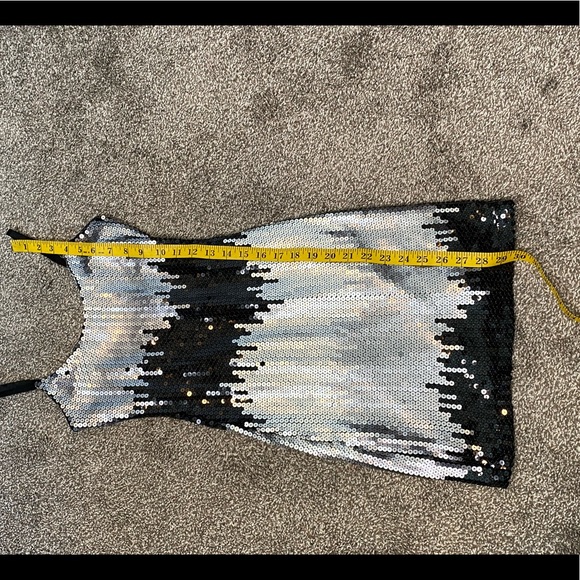 Fitted Guess Sequins Patterned Spaghetti Strap Scoop Neck Mini Dress - Picture 12 of 13